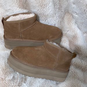 UGG CLASSIC ULTRA MINI PLATFORM